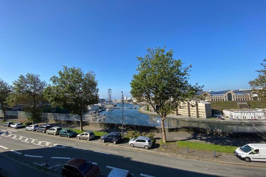 Milin : Appt 2 Ch Vue Sur Mer, Lumineux - Centre-Ville, Proche Facs, Telepherique Et Arsenal. Brest Exterior photo